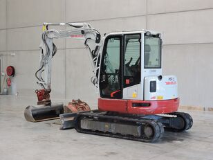 mini-pelle Takeuchi TB257FR Powertilt