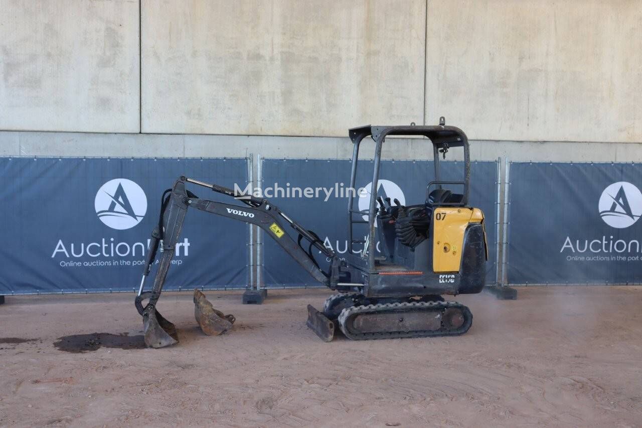 Купить мини-экскаватор Volvo EC15D | Machineryline MD Мини-экскаватор Volvo EC15D - Machineryline