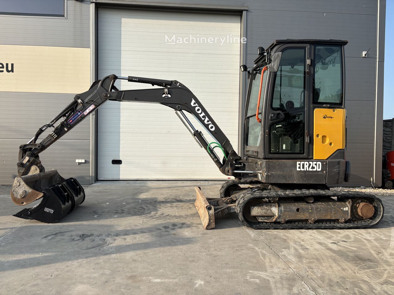 Volvo ECR 25 mini bager - Machineryline