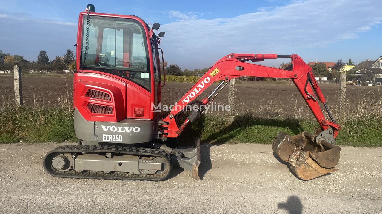 Volvo ECR 25D mini excavator