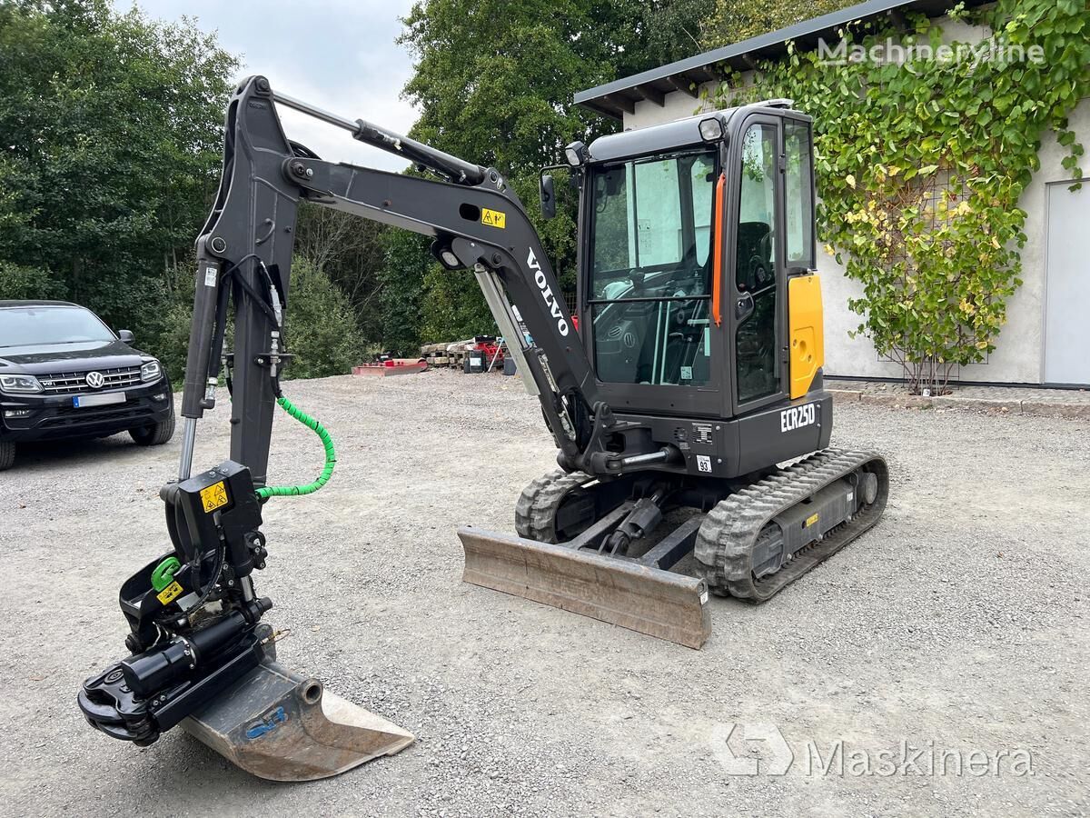 Volvo ECR25D mini excavator