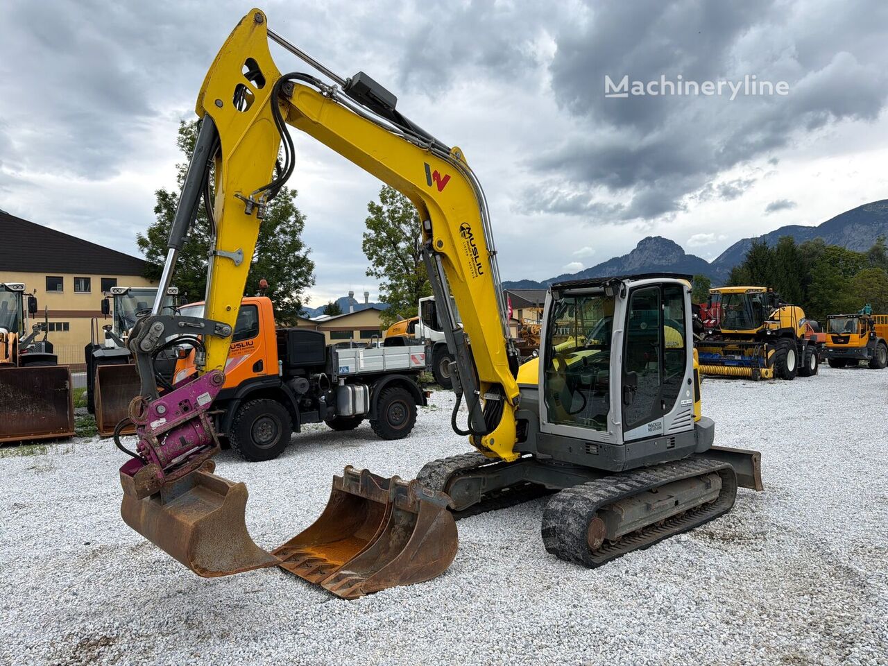 Wacker Neuson ET90 mini excavator - Machineryline
