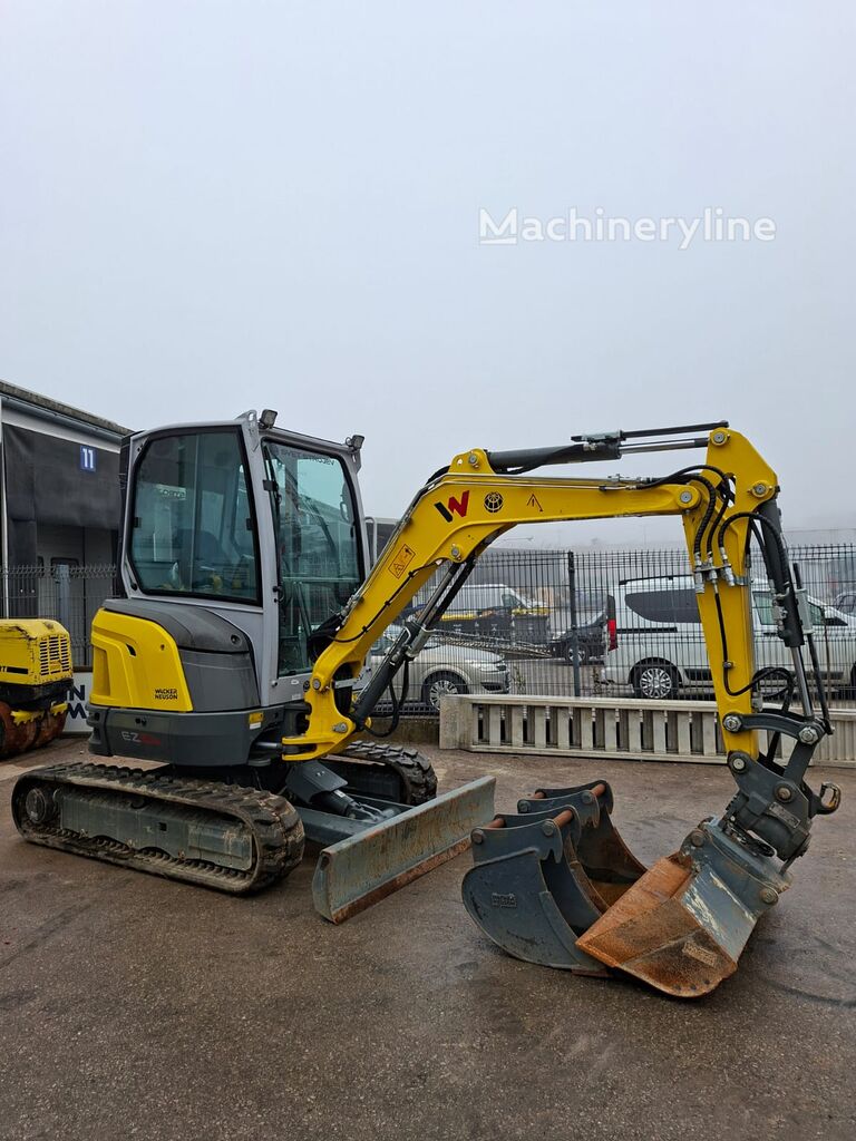 Minibagr Wacker Neuson EZ 26 - Machineryline