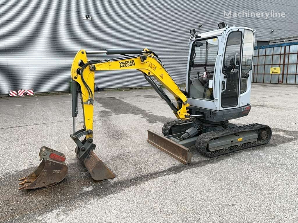 Wacker Neuson EZ 28 mini excavator miniexcavadora