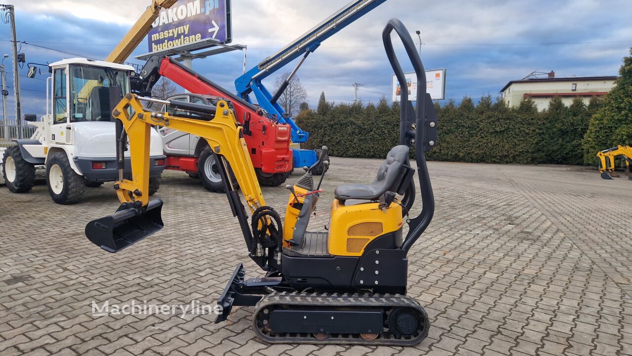 Yanmar SV 08 mini excavator