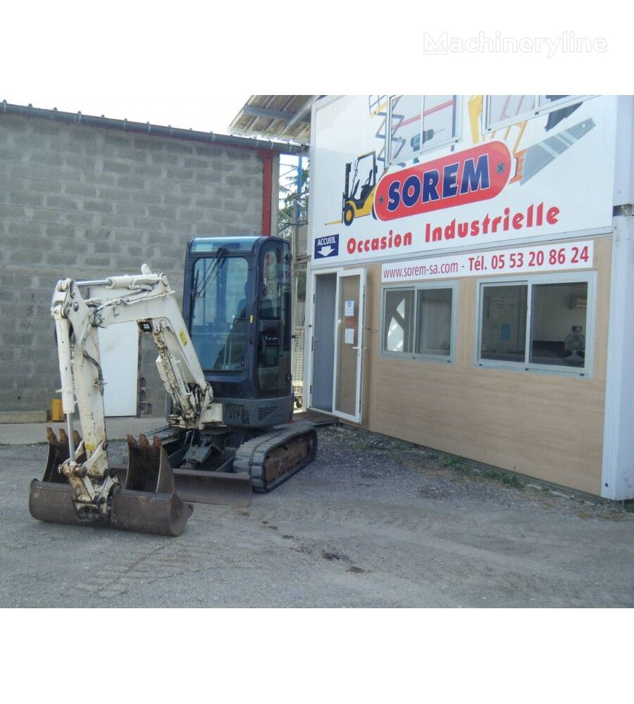 Yanmar  VIO 25-4  miniexcavadora