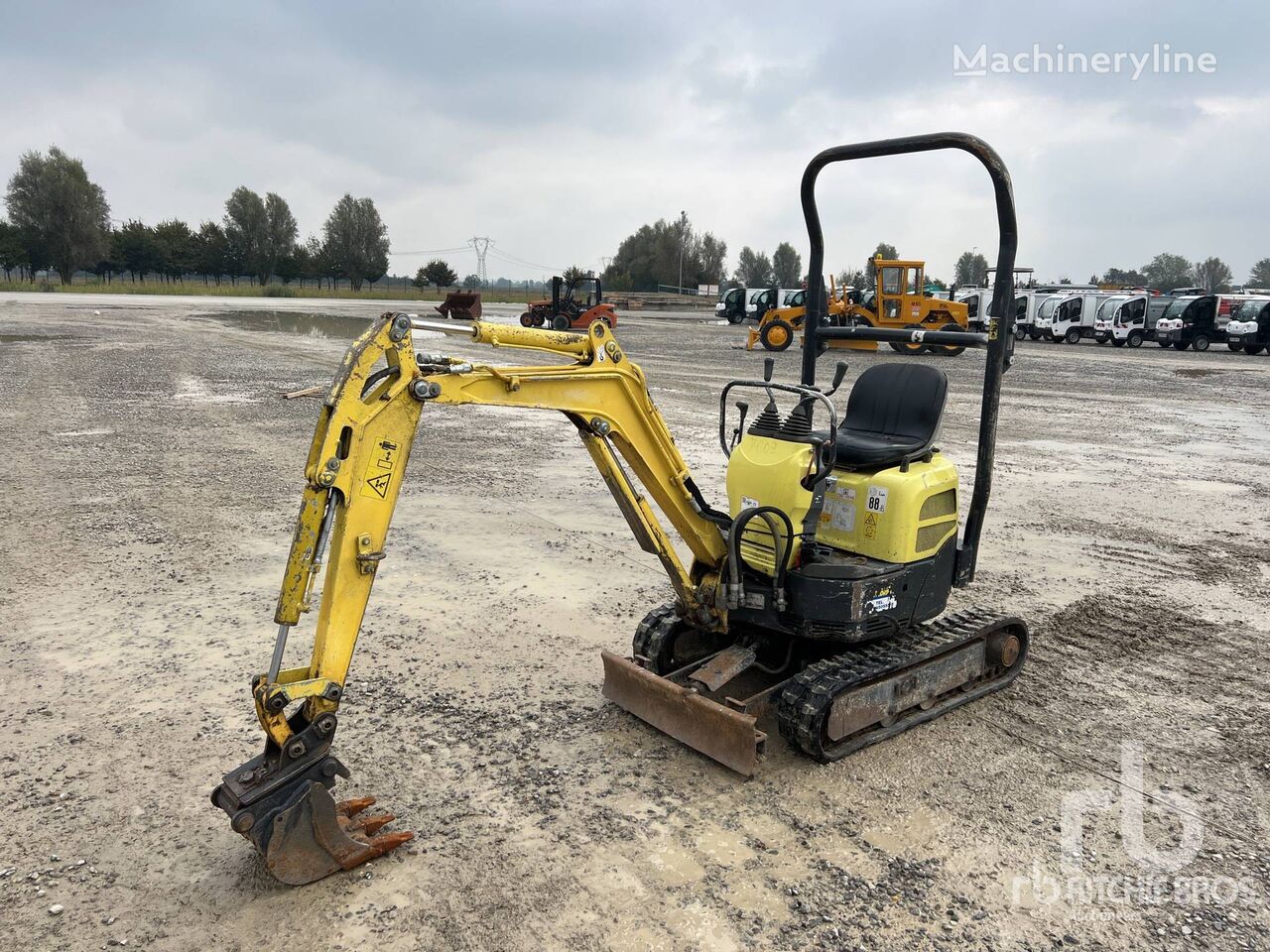 حفارة صغيرة Yanmar VIO10PR