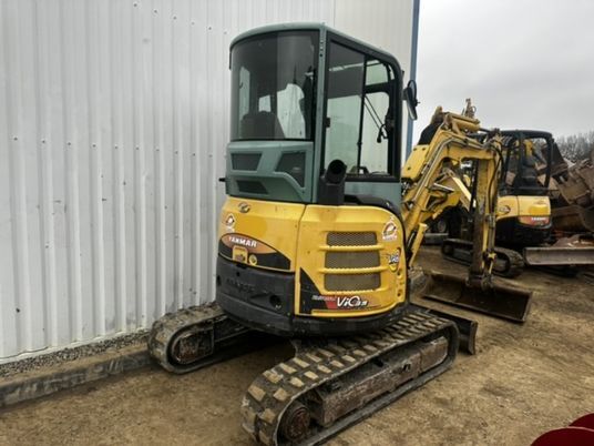 حفارة صغيرة Yanmar VIO33-U