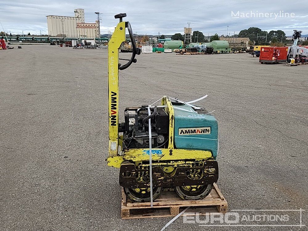 Ammann AR 65 compactador manual