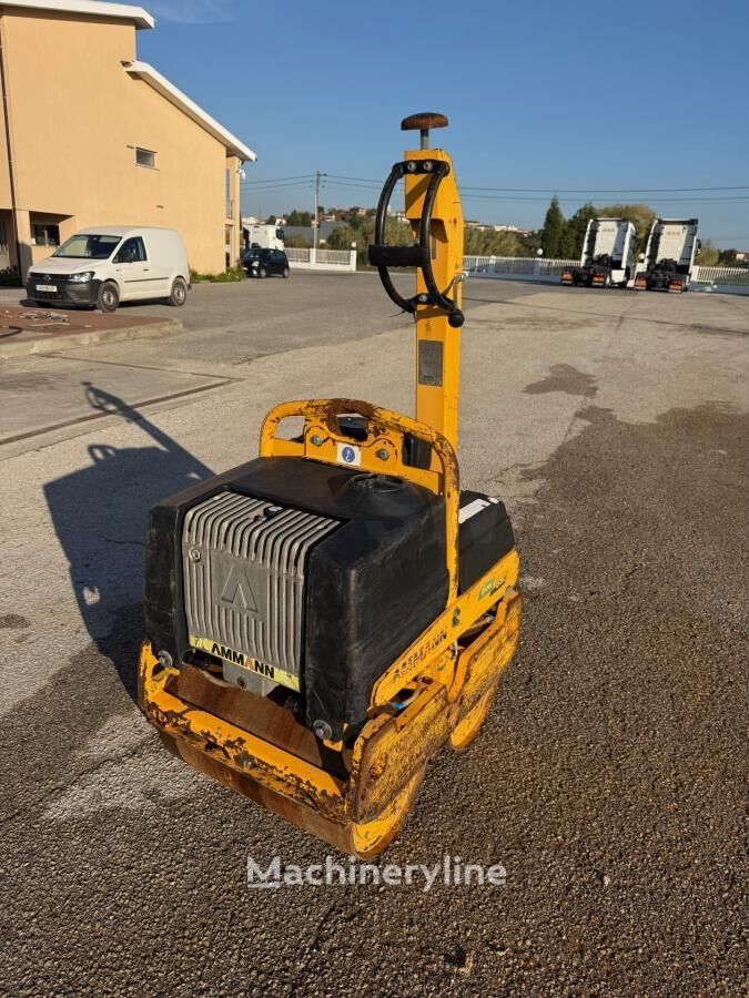 Ammann ARW 65 compactador manual - Machineryline