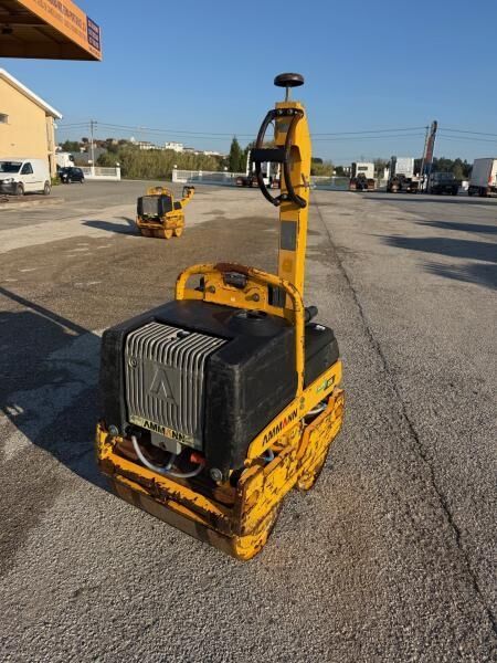 Ammann ARW 65 compactador manual - Machineryline