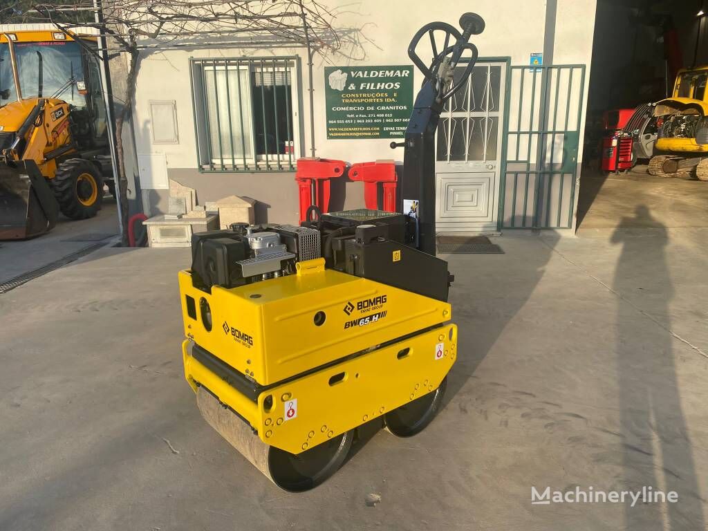 مدحلة الأسفلت الصغيرة BOMAG BW 62 H