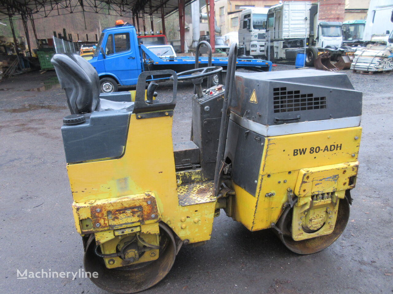 BOMAG BW 80 AH compactador manual