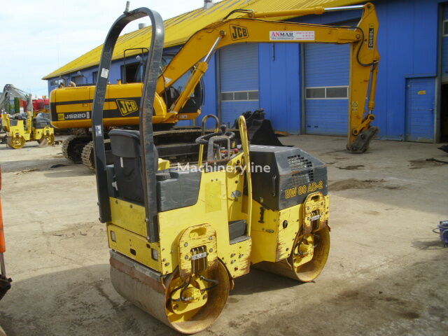 BOMAG BW80 compactador manual