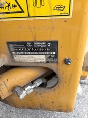 مدحلة الأسفلت الصغيرة Caterpillar CB1.7