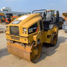Caterpillar CB24B kleine wals
