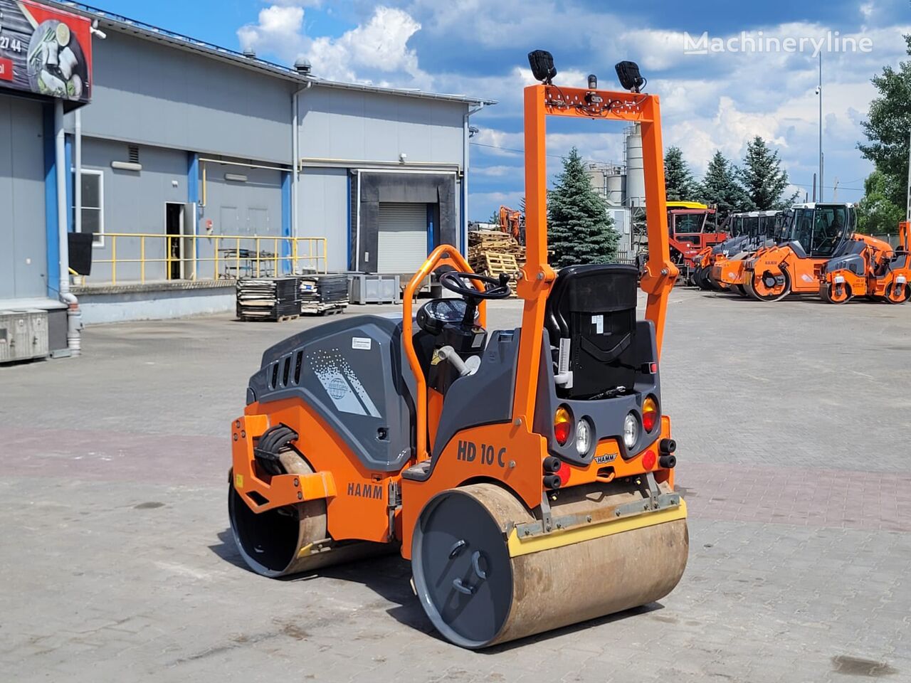 Hamm HD 10 C VV  mini road roller