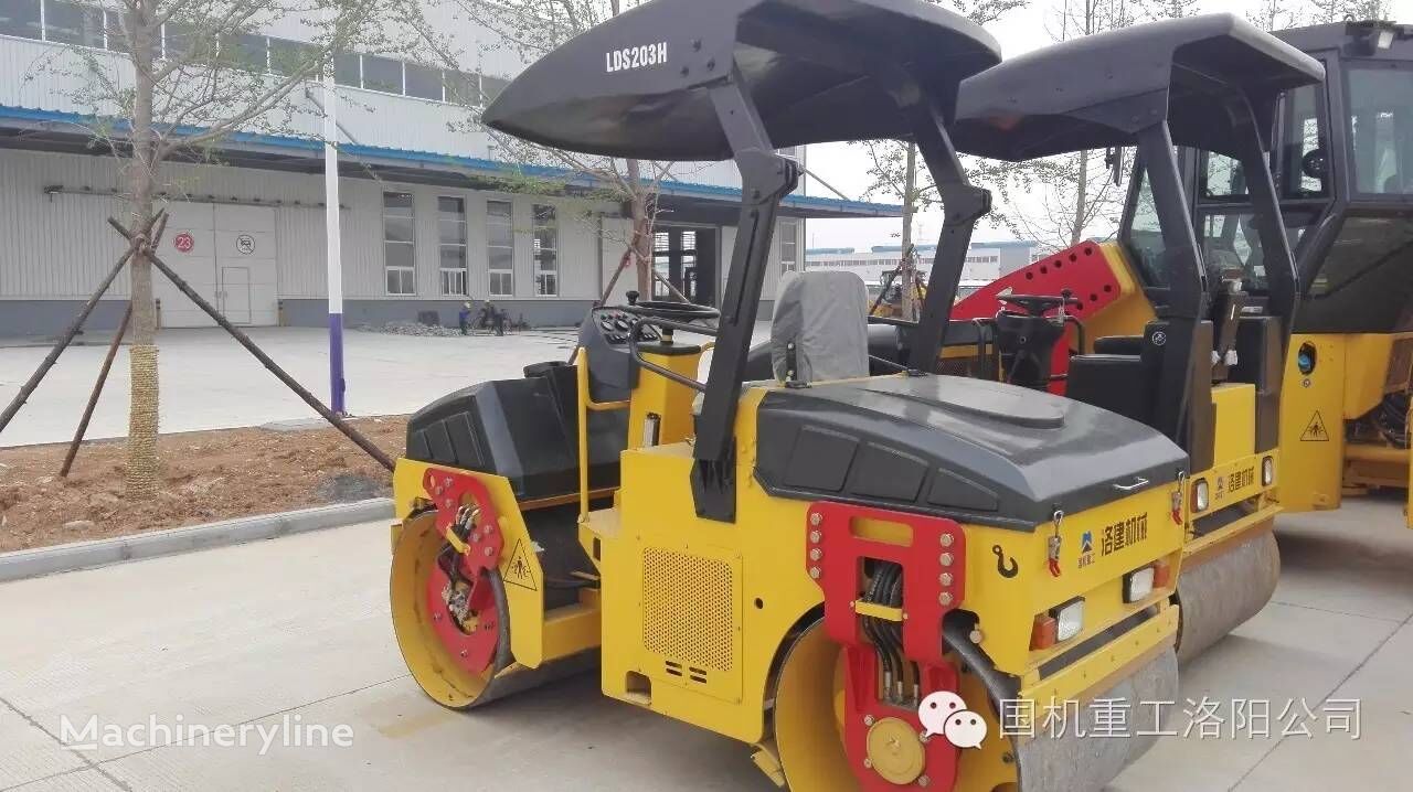 LDS203H mini road roller