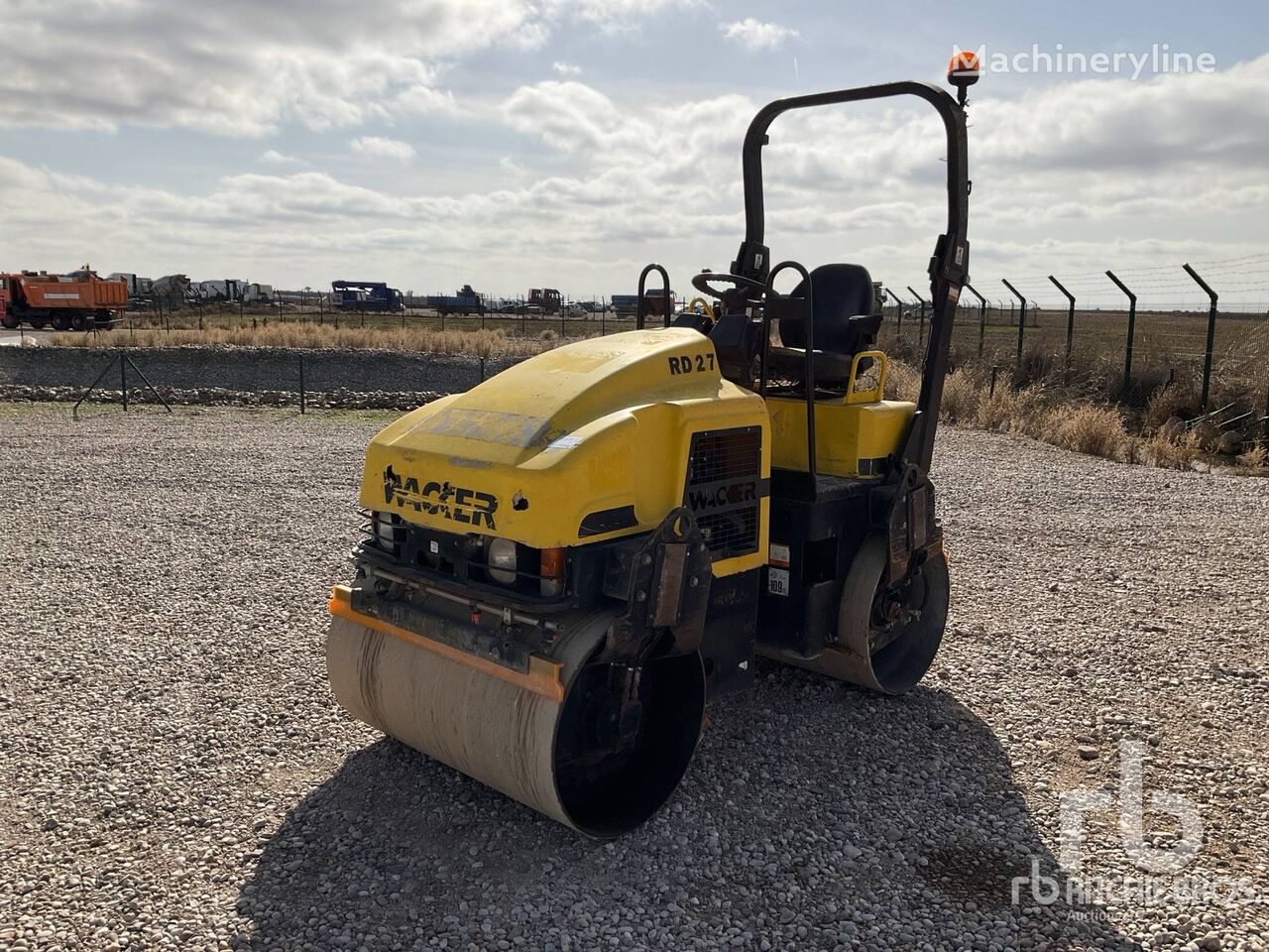 Wacker RD27 mini road roller