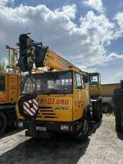 Bumar DS 185 mobile crane