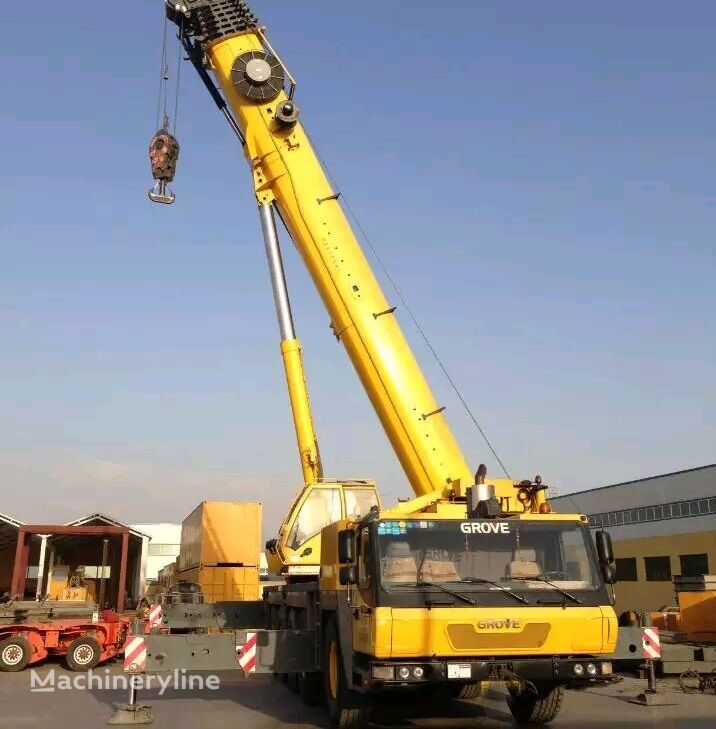 Grove CMK5220 mobile crane