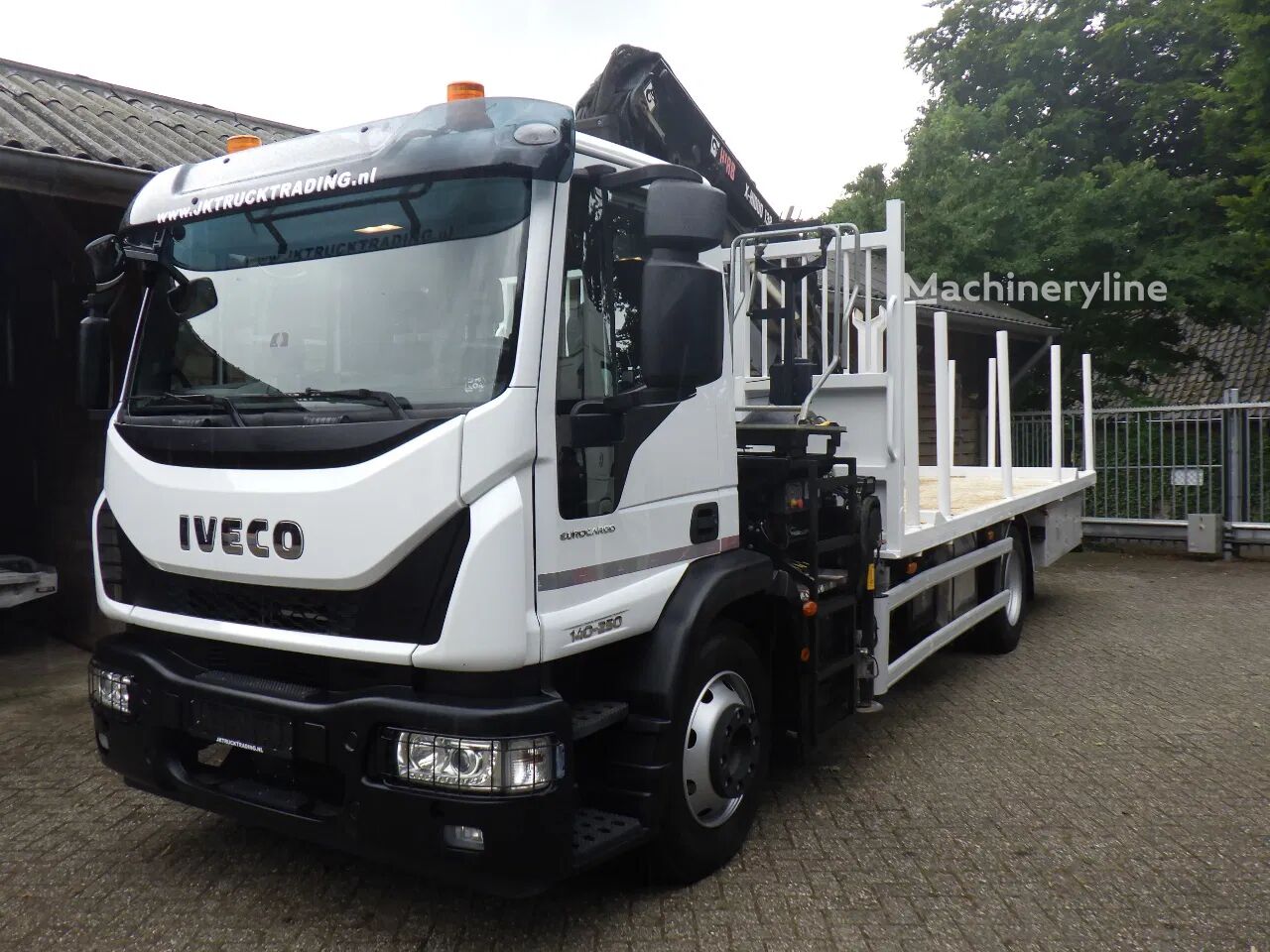 IVECO EuroCargo 140 250 / 6 cilinder / Manual / Bladgeveerd / Hiab X-H Mobilkran - Machineryline