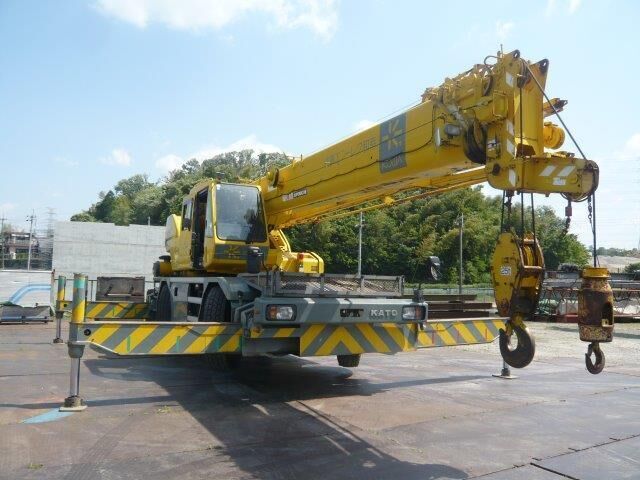 Kato KR-25H-V7 mobile crane