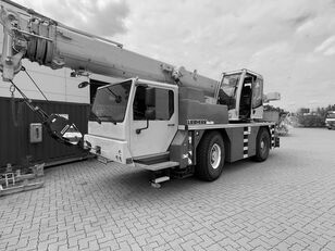 Liebherr LTM 1030-2.1 mobile crane