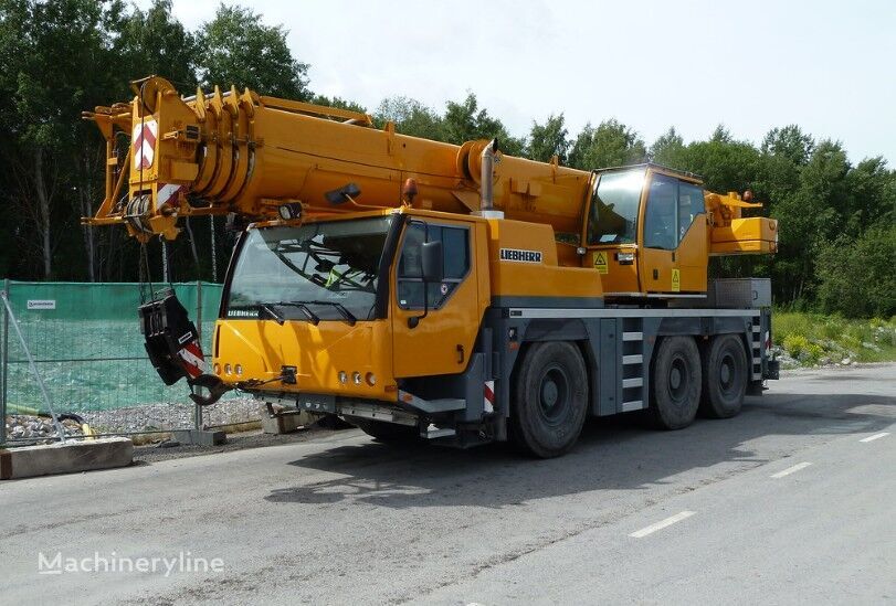 avtodvigalo Liebherr LTM 1055-3.1, 2005