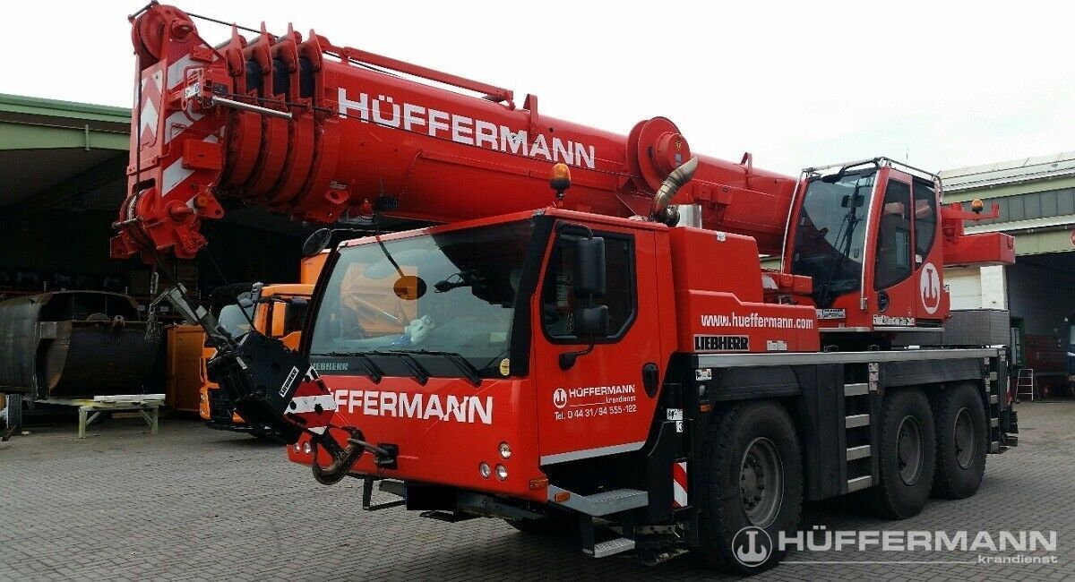 grue mobile Liebherr LTM 1055-3.2