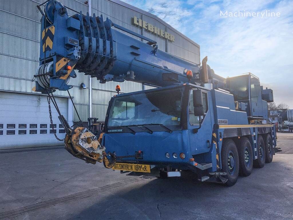 Liebherr LTM 1070-4.1 mobile crane