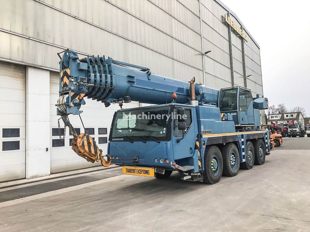 Liebherr LTM 1070-4.1 移動式クレーン