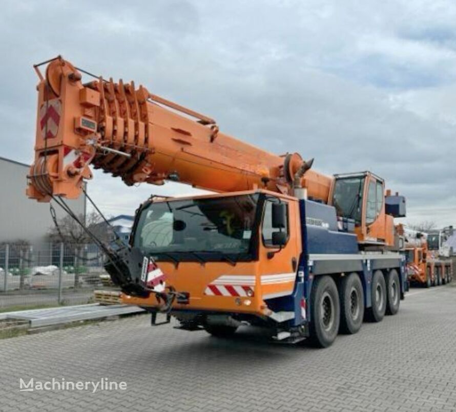 Liebherr LTM 1070-4.2, 2016. grúa móvil