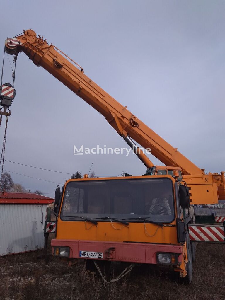 Liebherr LTM 1090 mobile crane