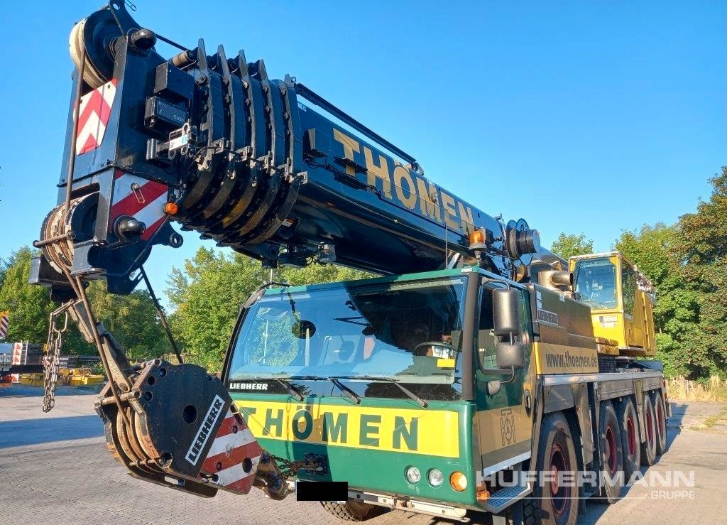 Liebherr LTM 1130-5.1 mobile crane