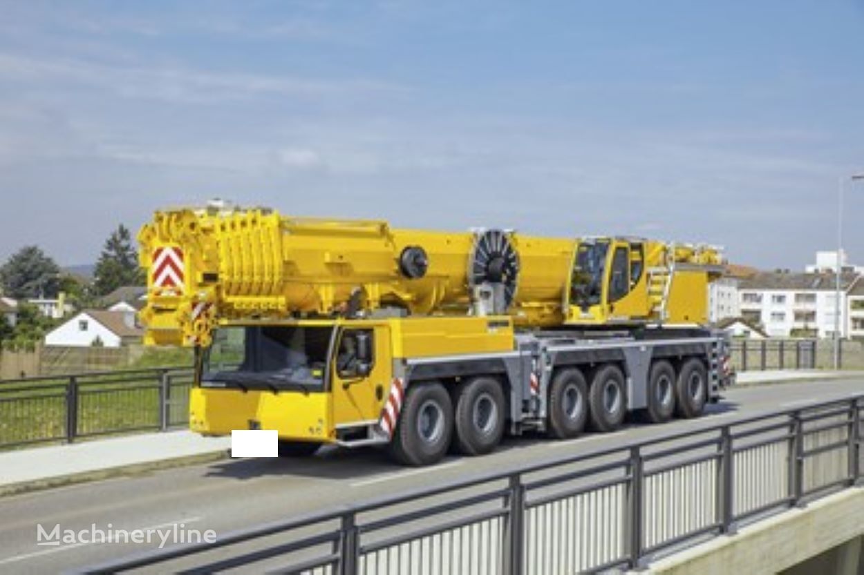 شاحنة رافعة Liebherr LTM 1300 6-2