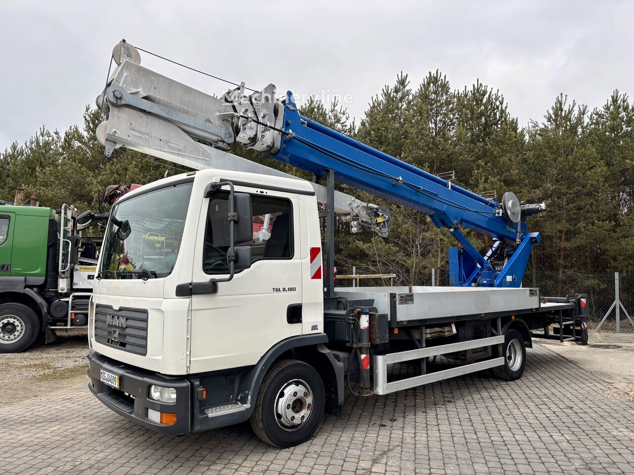 Böcker AK 32/1500SPS on chassis MAN TGL 8.180 podnosnik koszowy dzwig dekarski BOCKER AK 32/1500SPS mobile crane