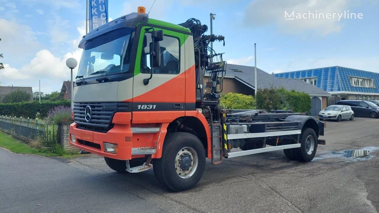 Mercedes-Benz Actros 1831 1931 4X4 Crane Container system grúa móvil