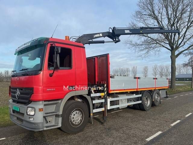 grue mobile Mercedes-Benz Actros 2832 6x2