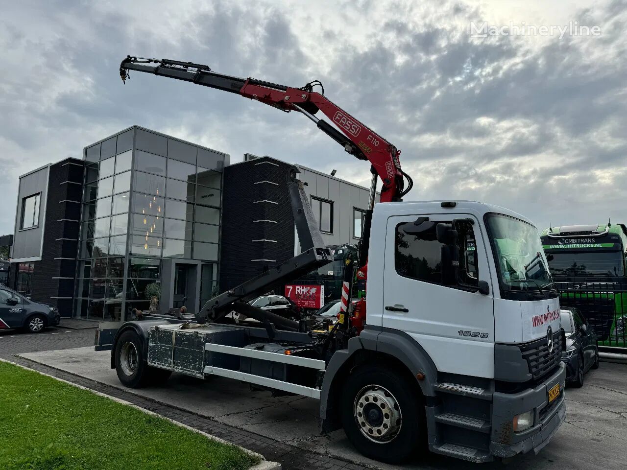 Mercedes-Benz Atego 1923 + 2011 FASSI F110 + 2011 VDS HOOKLIFT grúa móvil