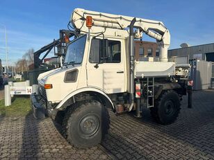 autokraana Mercedes-Benz Unimog