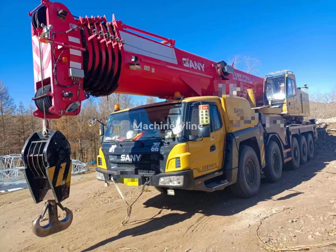 Sany The maximum lifting capacity of Sany's mobile cranes is 100 tons