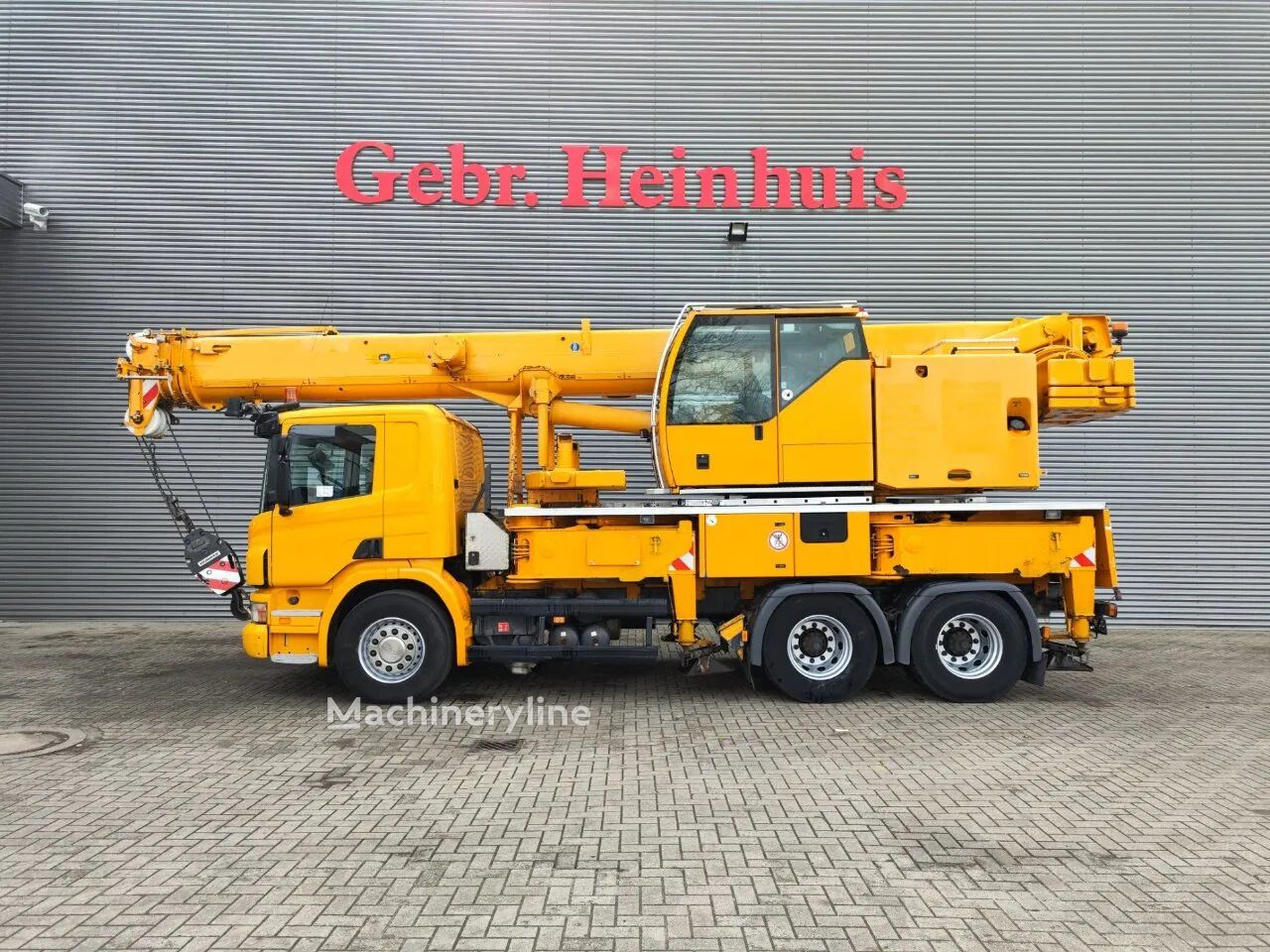 Scania P340 6x4 Liebherr LTF 1035-3.1! grúa móvil