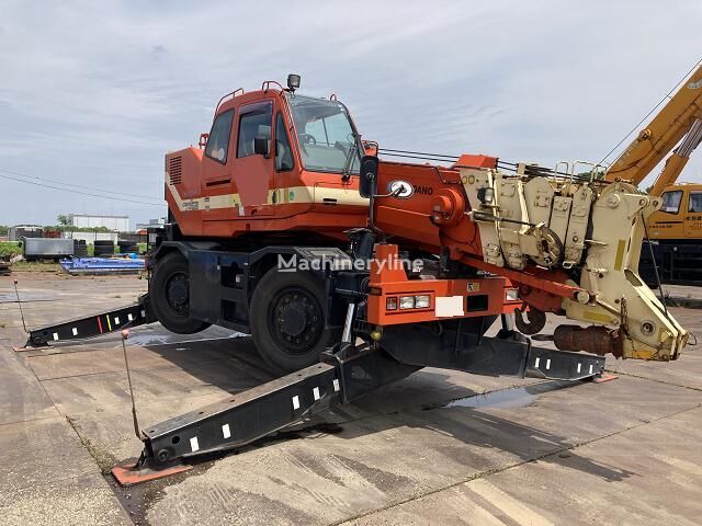 Tadano GR-160N-2 mobile crane