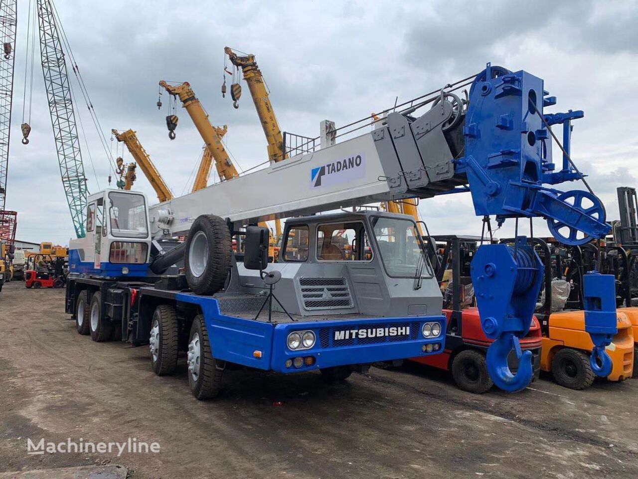 Tadano TL300E mobile crane