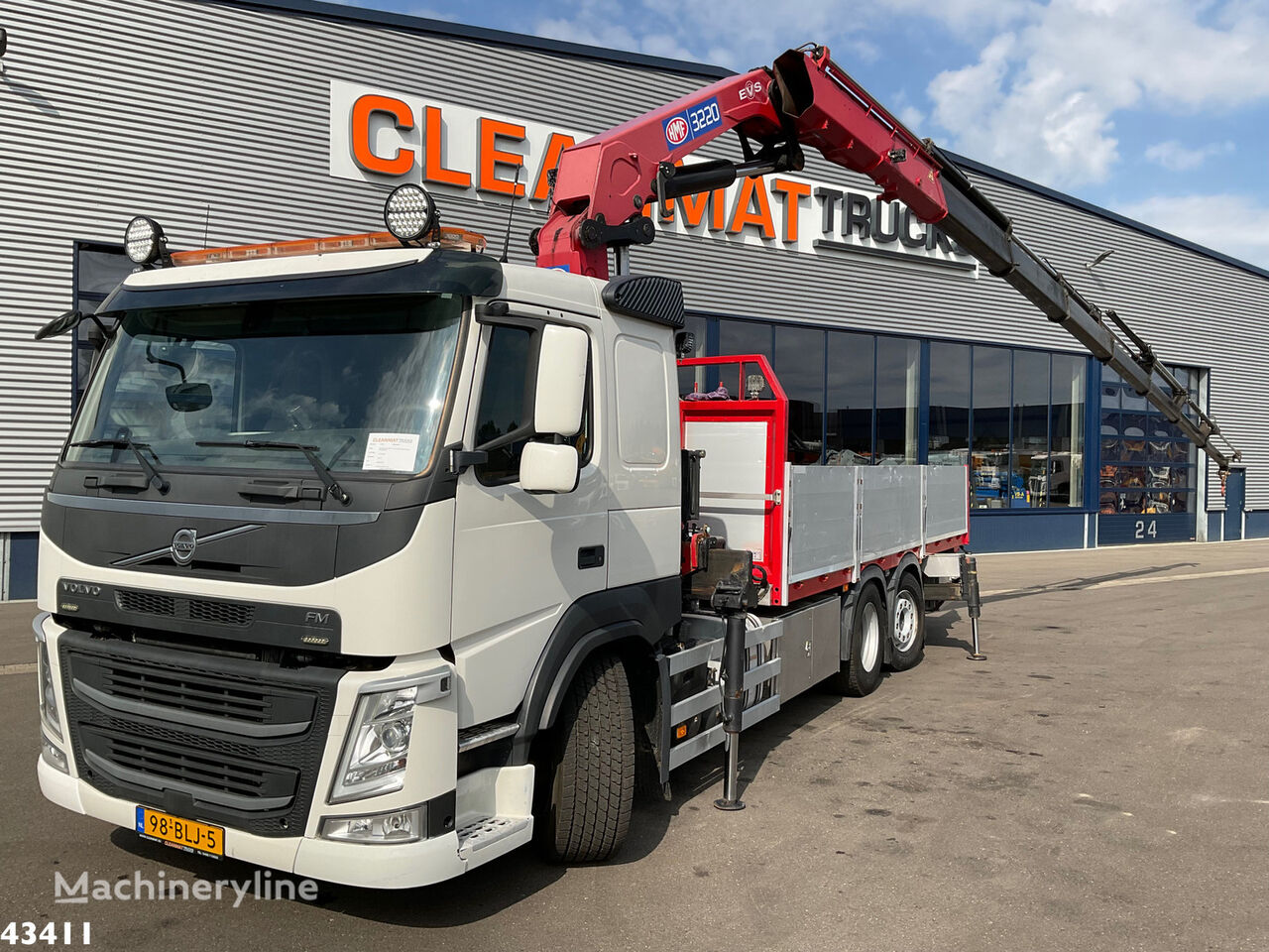 Volvo FM 500 Euro 6 HMF 32 Tonmeter laadkraan Just 166.643 km! mobile crane