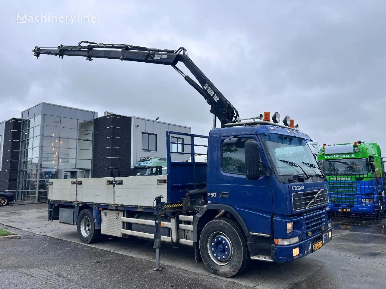 Volvo FM 7.250 4X2 EURO 2 HIAB 102 3+1 mobile crane