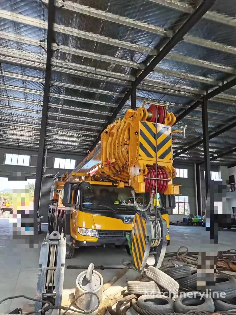 XCMG mobile crane