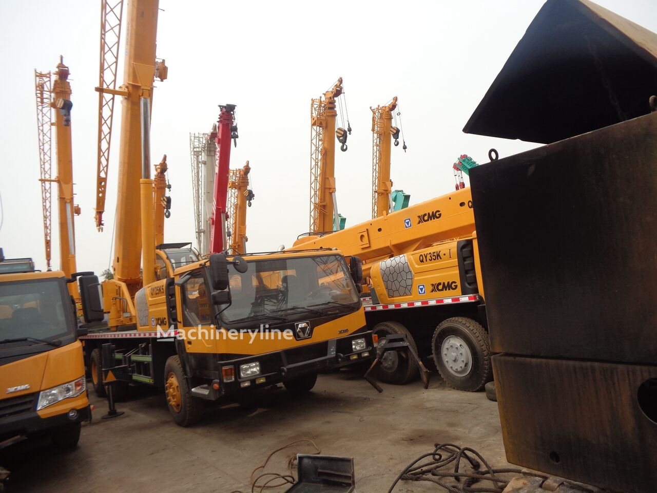 XCMG QY25K mobile crane