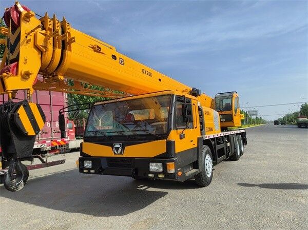 شاحنة رافعة XCMG QY25K QY25K5 QY25K5D QY25K5C XCMG used 25 ton crane